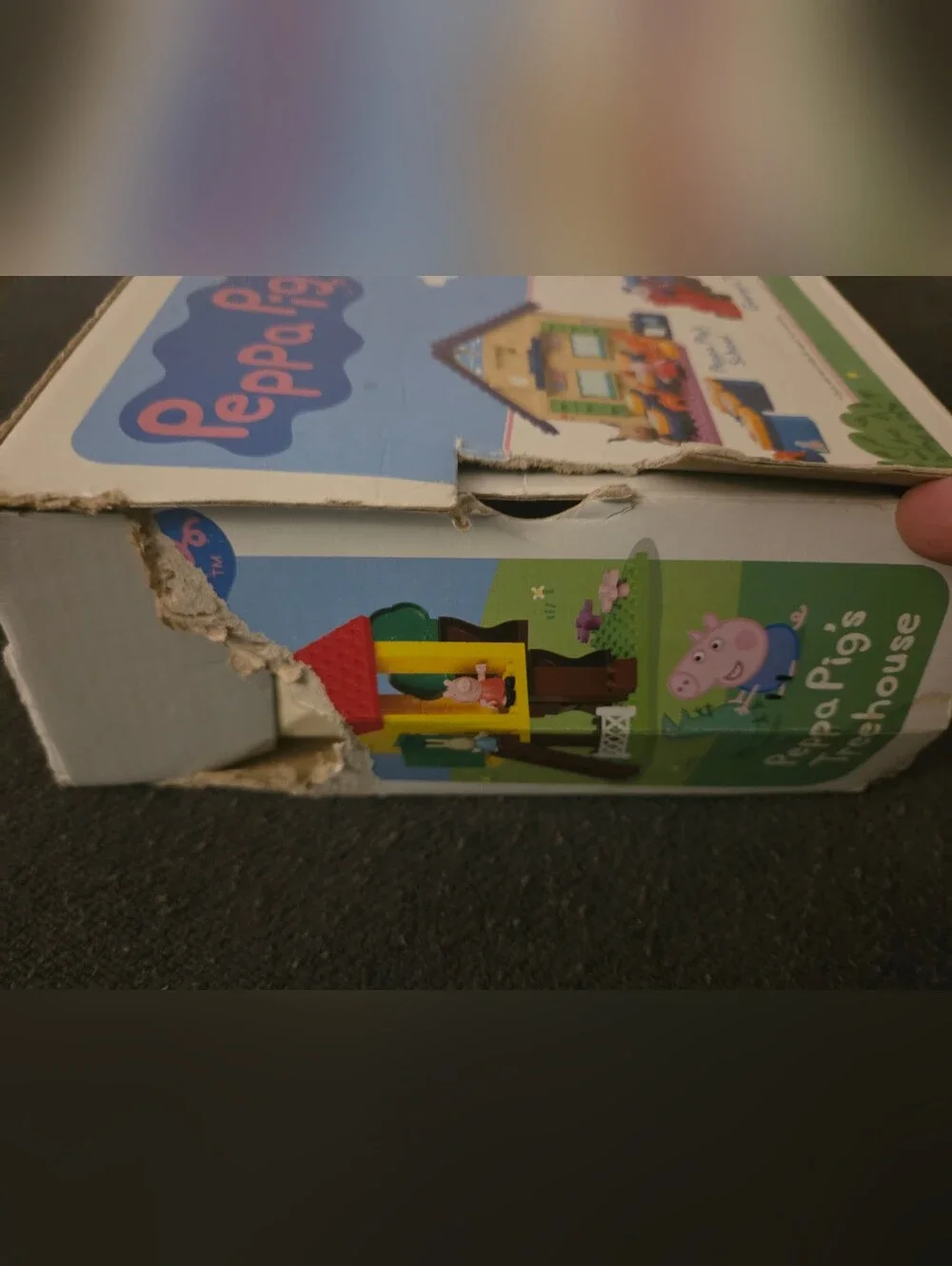 Peppa Pig Buildable Treehouse. Complete. Broken Box